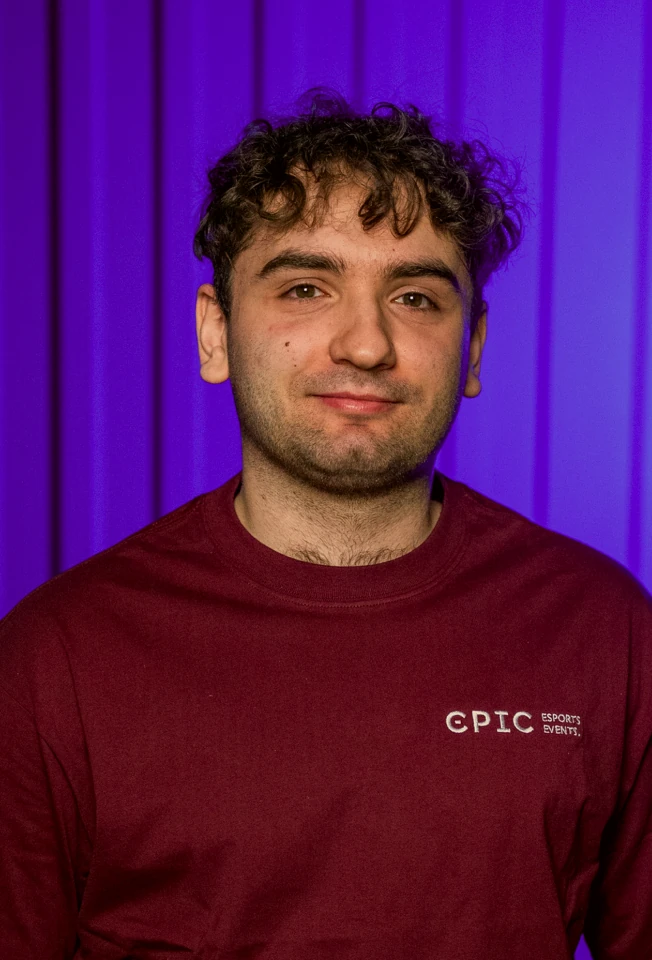 Нарек Петросян